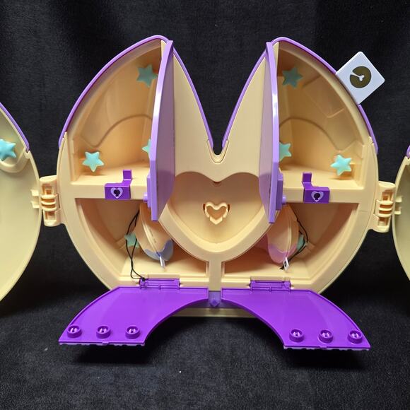 WowWee Lucky Fortune Cookie Shaped Collector's Case Jewelry Lockbox Storage Safe - Picture 9 of 16